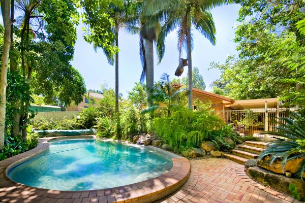 Cost of Pool Patio Paving in Oxnard