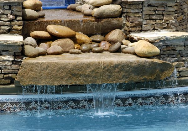 Cost of Pool Hardscaping in Oxnard