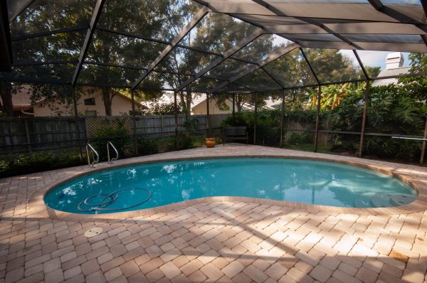 Cost of Pool Area Paving in Oxnard